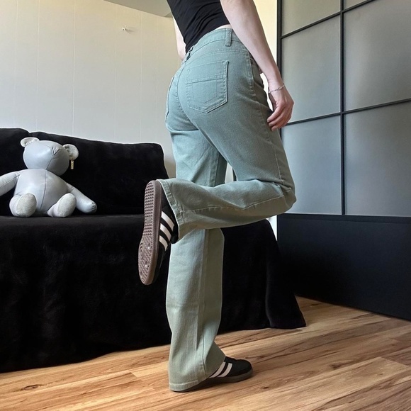 Denver Hayes Olive Green Jean Trousers - Picture 4 of 8